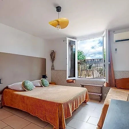 Le Patio34
