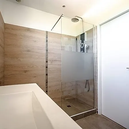 Le Patio34 Hotel 4*